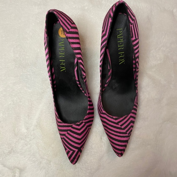 NWOT Paper Fox Chevron Heels Pink Black Size 10 - Picture 5 of 6